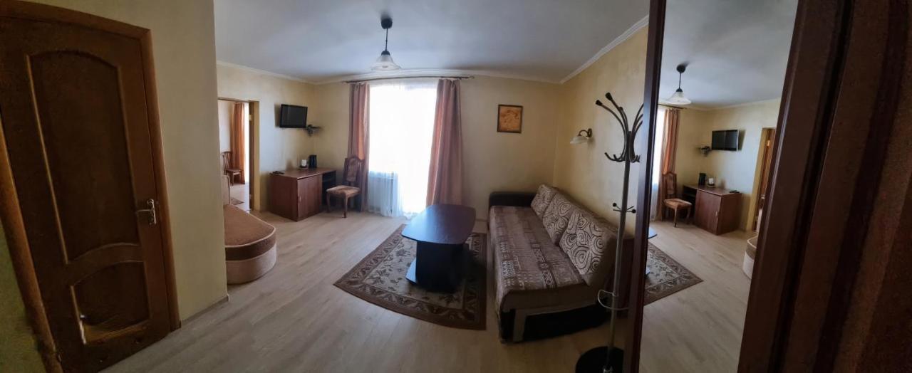 Hotel Ksenia Skhidnytsia Zewnętrze zdjęcie